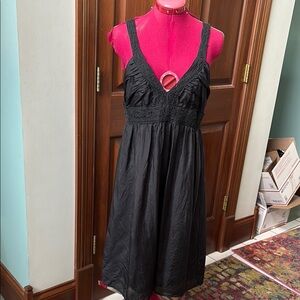 Velvet Brand Silk dress  lingerie  slip  lined/silk  black/black lace low V-neck